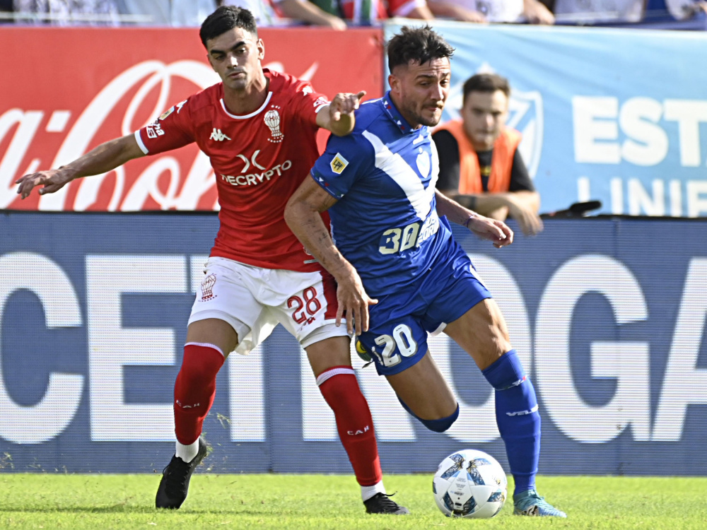 Vélez venció a Huracán por 1-0