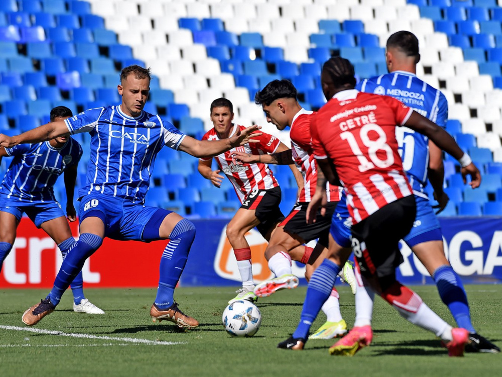 En Mendoza, Estudiantes de La Plata se impuso ante Godoy Cruz 