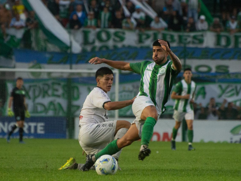 Camioneros derrotó a Altos Hornos Zapla y ascendió al Federal A