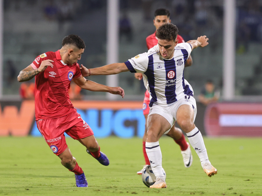Talleres venció 2-1 a Argentinos