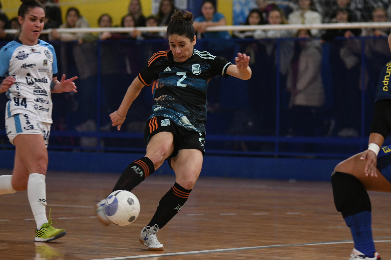 La Selección Femenina de futsal venció 5-1 a Celemaster